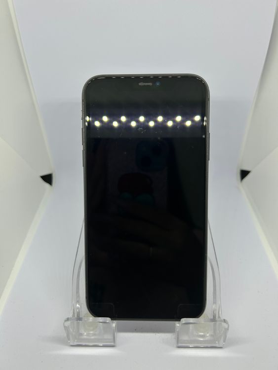 ��SIM�ե꡼ iPhone11  128GB �֥�å�