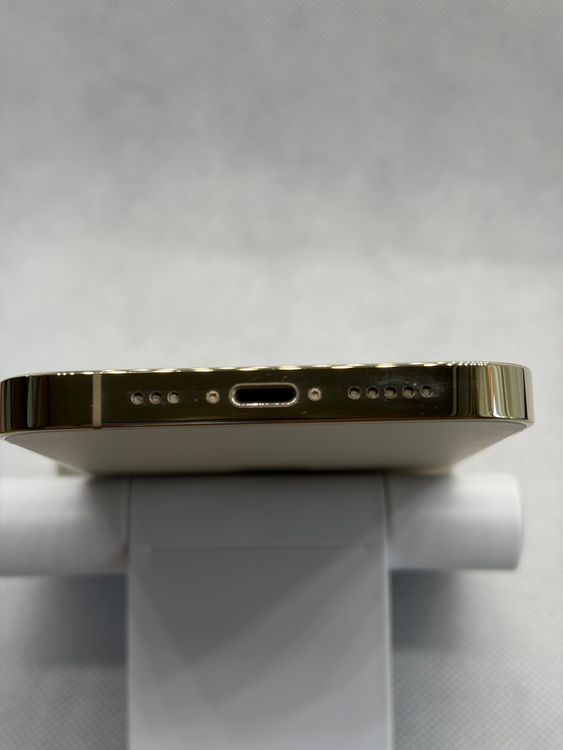 ���Хåƥ꡼80% ���� SIM�ե꡼ iPhone13Pro 256GB �������