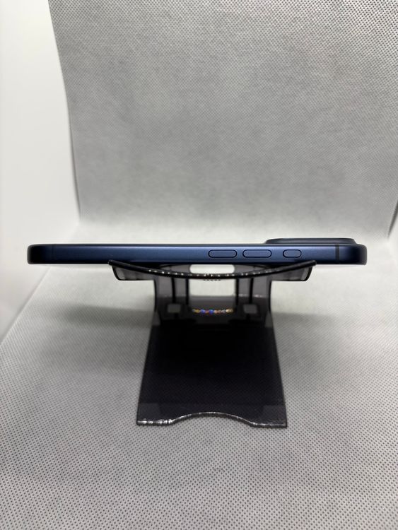 ������Ʊ�� SIM�ե꡼ iPhone17Pro 256GB �ǥ����ץ֥롼 �Хåƥ꡼100%