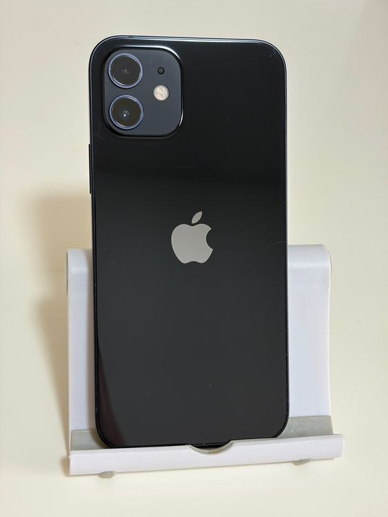 ���Хåƥ꡼84% SIM�ե꡼ iPhone12 128GB �֥�å�