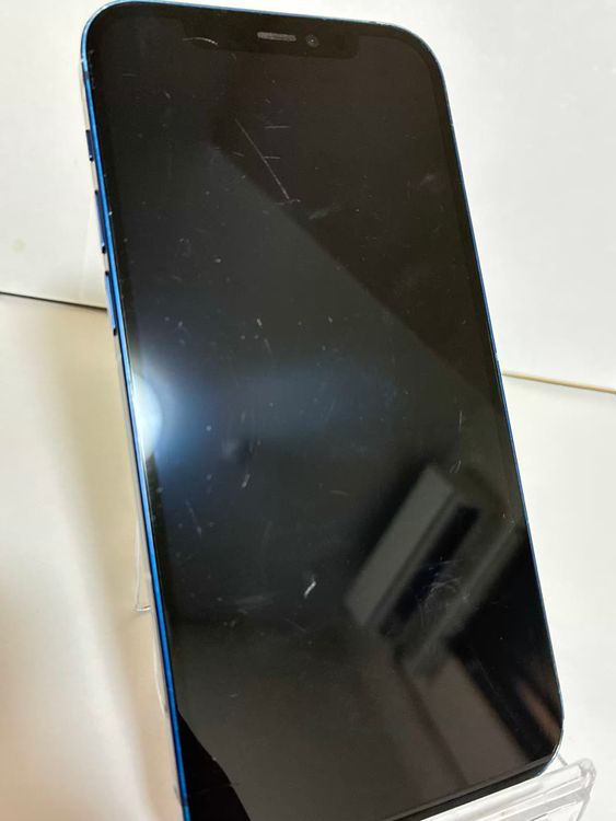 ���Хåƥ꡼ 85% iPhone12 64GB �֥롼   ����̵��
