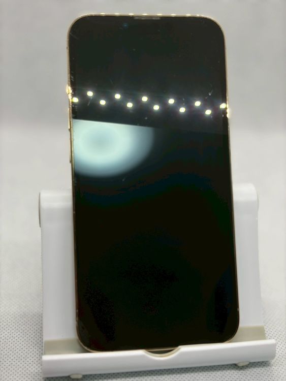 ���Хåƥ꡼84% SIM�ե꡼ iPhone13Pro 128GB �������