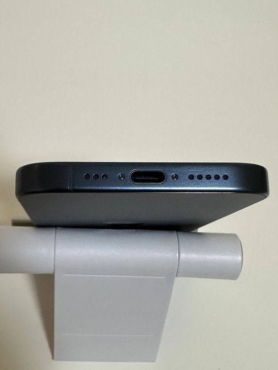��̤������ SIM�ե꡼ iPhone15Pro 256GB �֥롼�����˥���