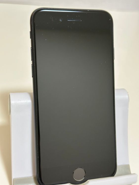 ��SIM�ե꡼ iPhoneSE ��3���� 64GB �ߥåɥʥ���