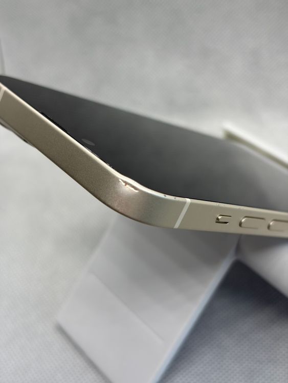 ���Хåƥ꡼83% SIM�ե꡼ iPhone14 128GB �������饤��