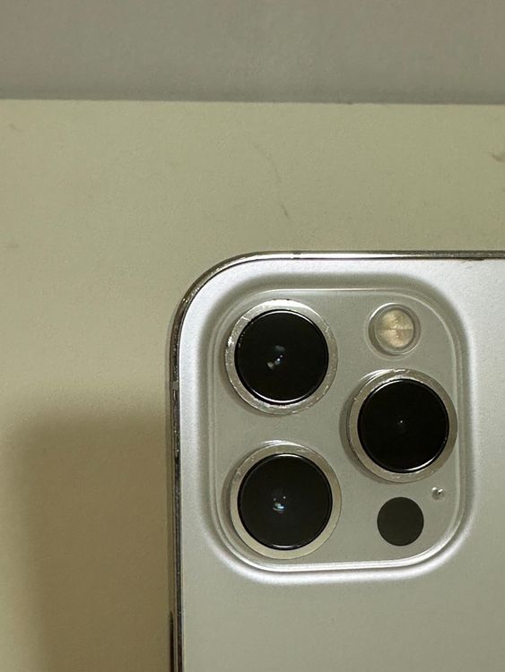 ��SIM�ե꡼ iPhone12ProMax 256GB ����С�