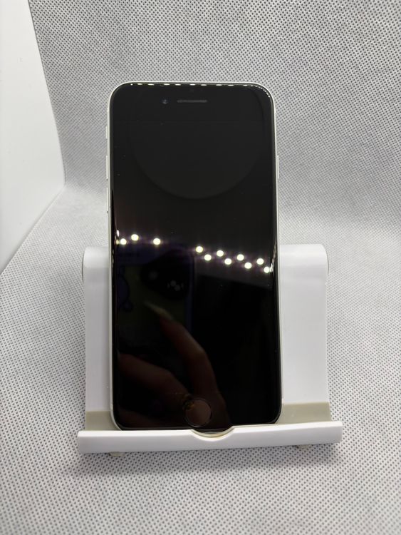 ���ϥԥͥ��ͥå� SIM�ե꡼ iPhoneSE ��2���� 64GB �ۥ磻�� �Хåƥ꡼84%