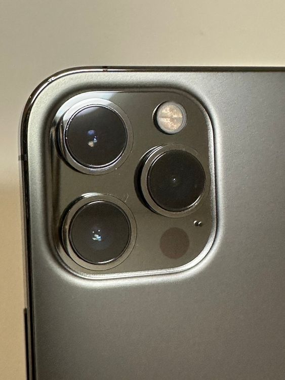 ��Ķ���� SIM�ե꡼ iPhone12ProMax 256GB ����ե�����