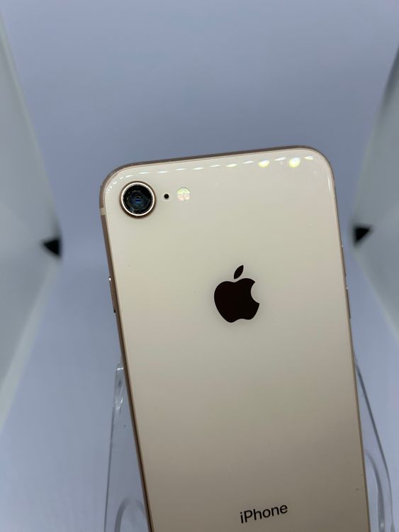 ��SIM�ե꡼ iPhone8  64GB ������� �Хåƥ꡼85%