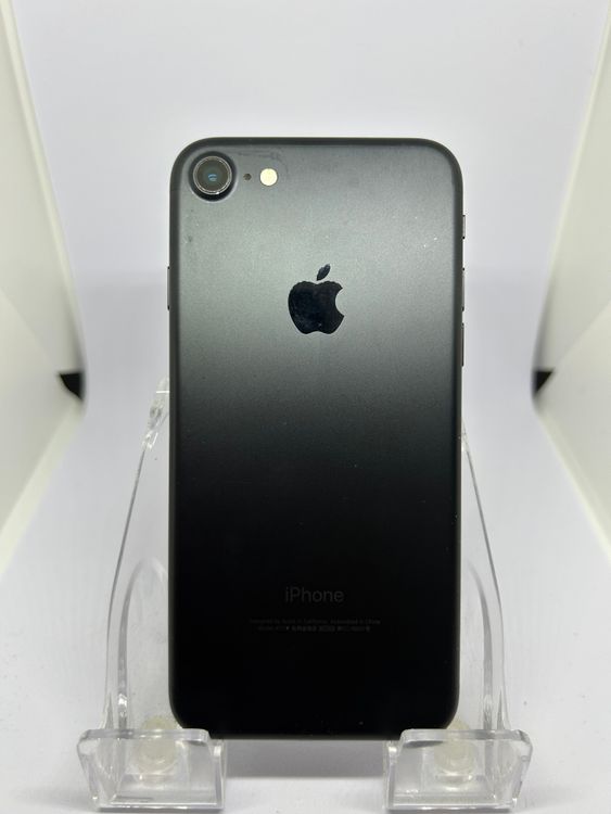 ��SIM�ե꡼ iPhone7  32GB �֥�å� �Хåƥ꡼78%
