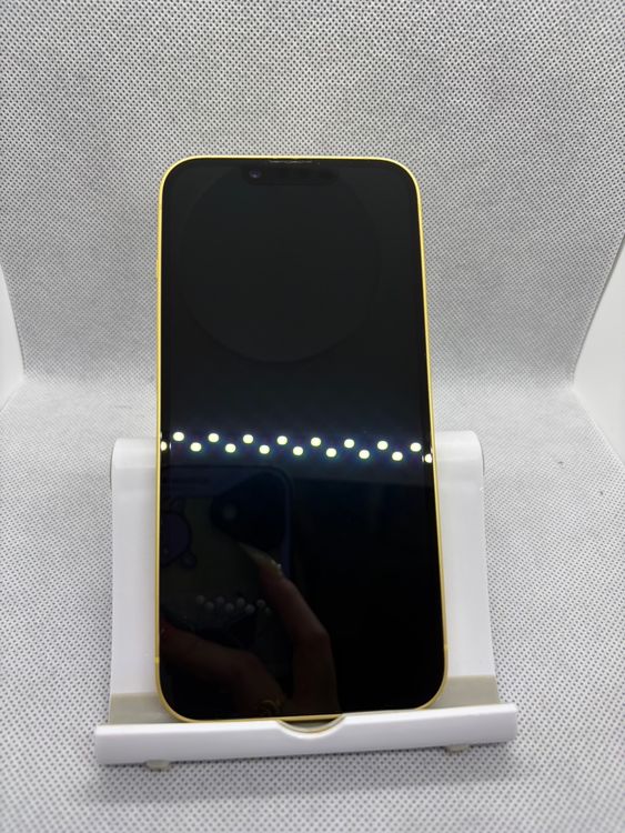 ������Ʊ�� SIM�ե꡼ iPhone14 128GB �������� �Хåƥ꡼83%