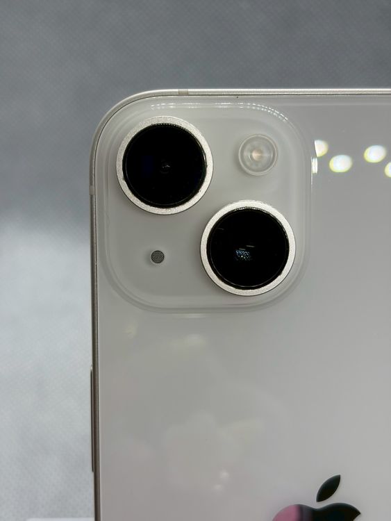 ���Хåƥ꡼83% Ķ���� SIM�ե꡼ iPhone14 128GB �������饤��