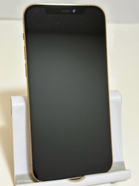 ���Хåƥ꡼84% SIM�ե꡼ iPhone12Pro 256GB �������