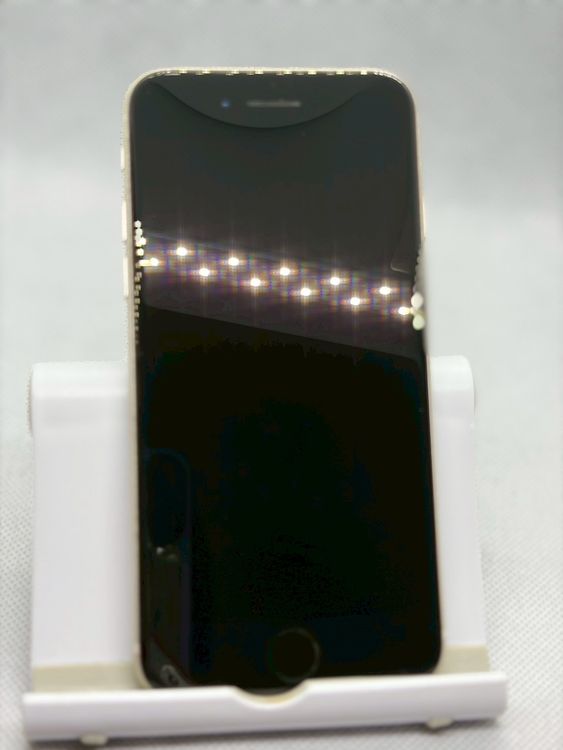 ���Хåƥ꡼84% SIM�ե꡼ iPhoneSE ��3���� 64GB �������饤��