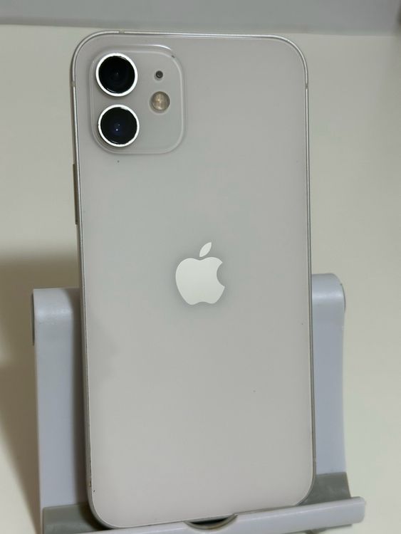 ���Хåƥ꡼86% SIM�ե꡼ iPhone12 256GB �ۥ磻��