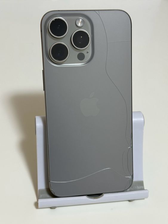 ���Хåƥ꡼85% SIM�ե꡼ iPhone15ProMax 256GB �ʥ���������˥���