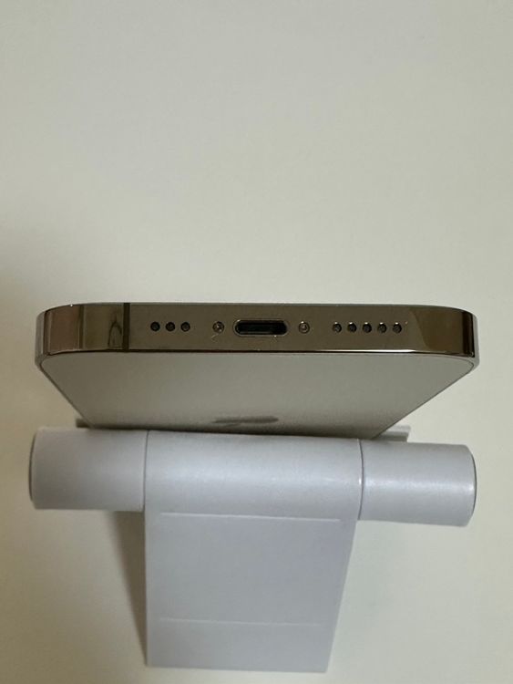 ���Хåƥ꡼85% SIM�ե꡼ iPhone14Pro 256GB �������