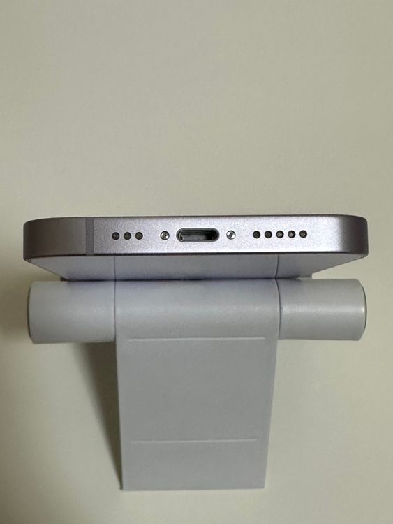 ���Хåƥ꡼83% SIM�ե꡼ iPhone14 128GB �ѡ��ץ�