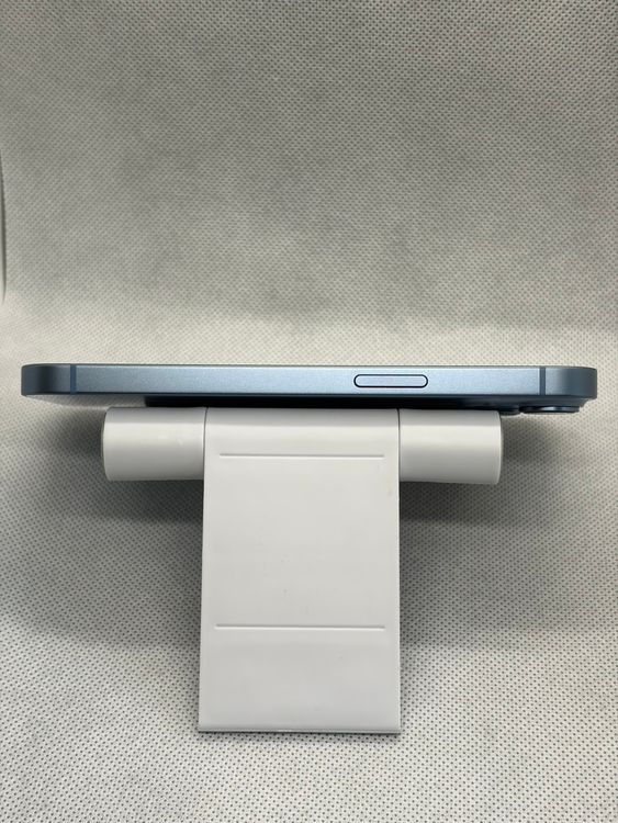 ���Хåƥ꡼83% Ķ���� SIM�ե꡼ iPhone14 128GB �֥롼