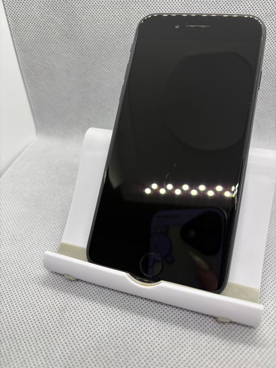 ���Хåƥ꡼97% ���� SIM�ե꡼ iPhoneSE ��3���� 128GB �ߥåɥʥ���