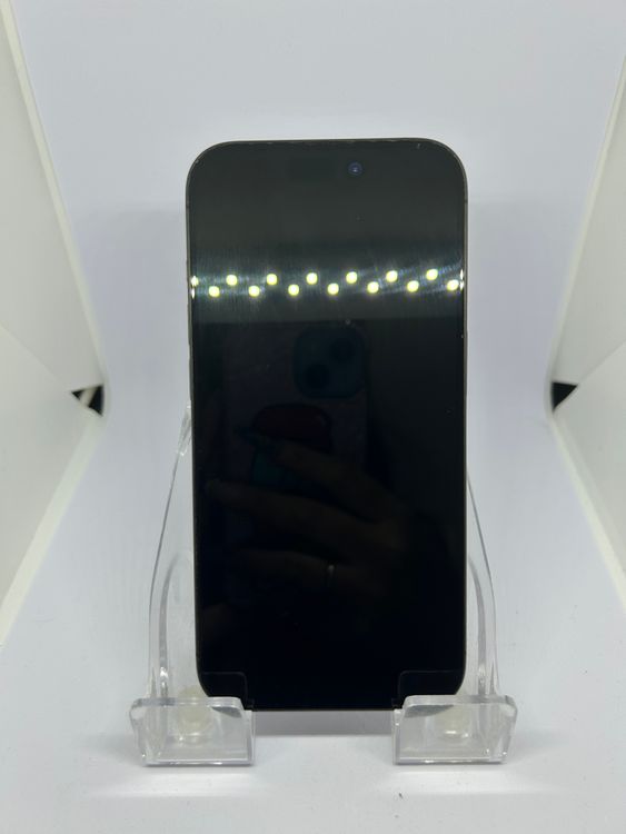 ������ SIM�ե꡼ iPhone15Pro 256GB �֥�å������˥���