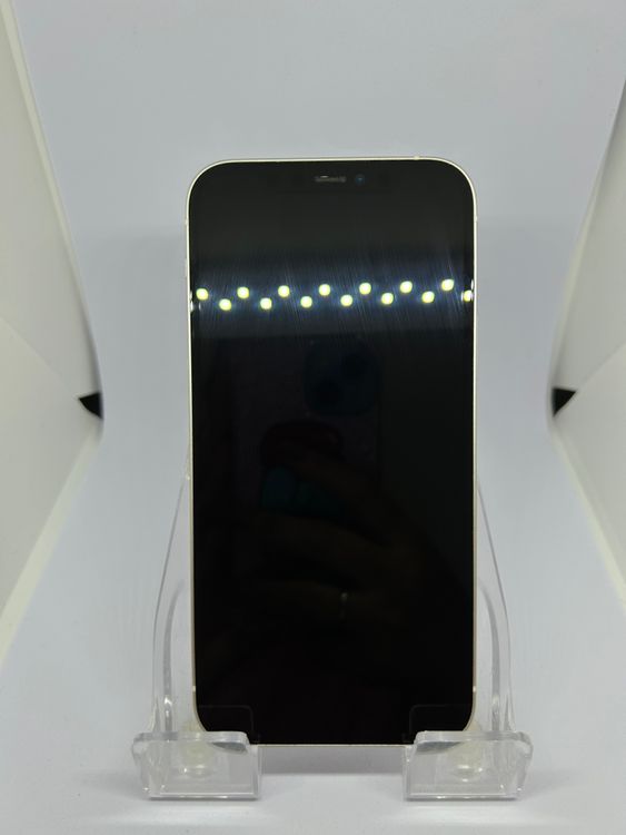 ������ SIM�ե꡼ iPhone12  128GB �ۥ磻�� �Хåƥ꡼79%