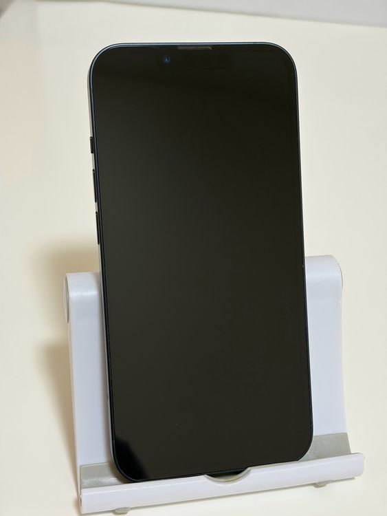 ���Хåƥ꡼86% SIM�ե꡼ iPhone13 128GB �ߥåɥʥ���