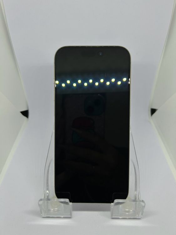 ��SIM�ե꡼ iPhone15Pro 256GB �ʥ���������˥���