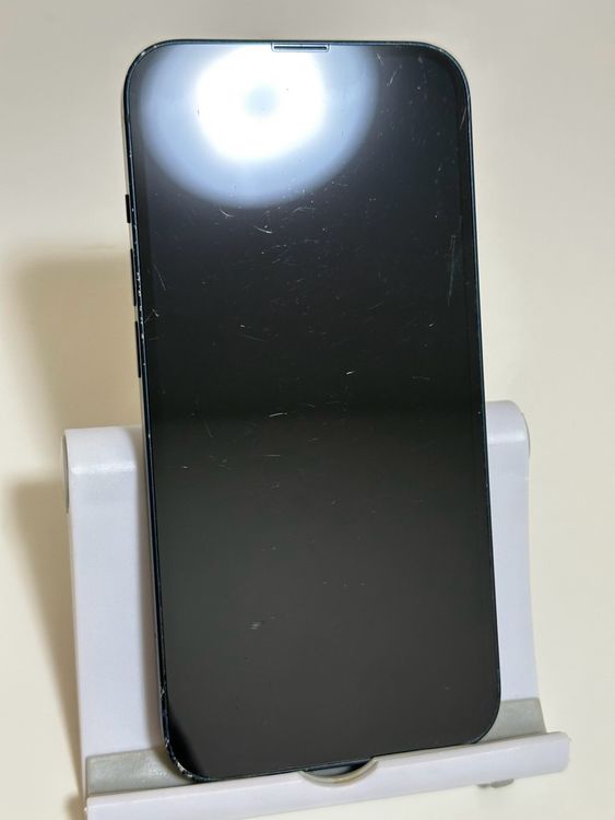 ���Хåƥ꡼86% SIM�ե꡼ iPhone14 128GB �ߥåɥʥ���