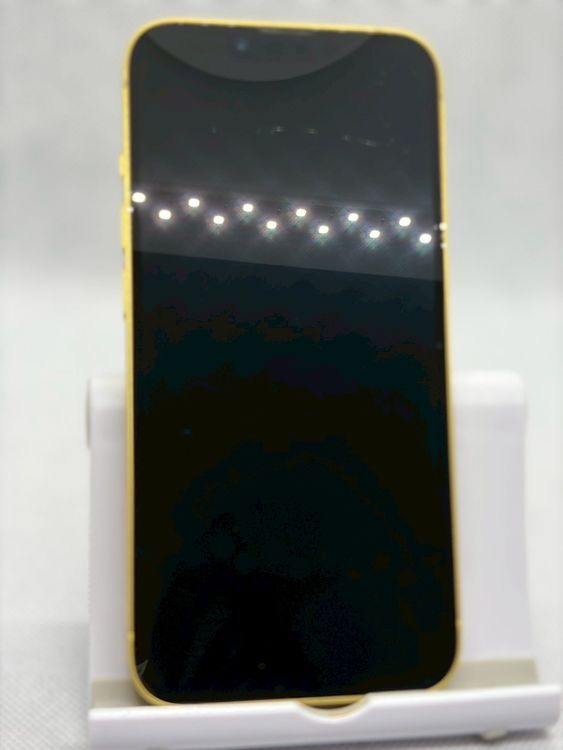 ���Хåƥ꡼86% SIM�ե꡼ iPhone14 128GB ��������