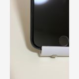 ���Хåƥ꡼81% SIM�ե꡼ iPhoneSE ��3���� 128GB �ߥåɥʥ���