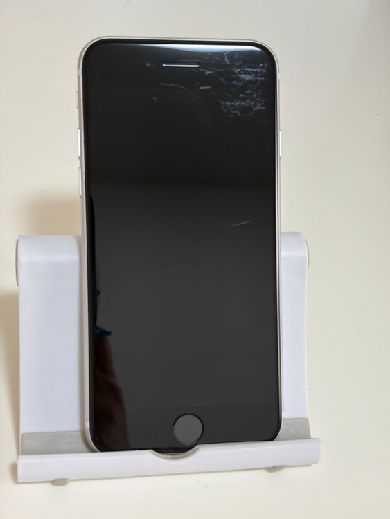 ���Хåƥ꡼91% SIM�ե꡼ iPhoneSE ��2���� 64GB �ۥ磻��