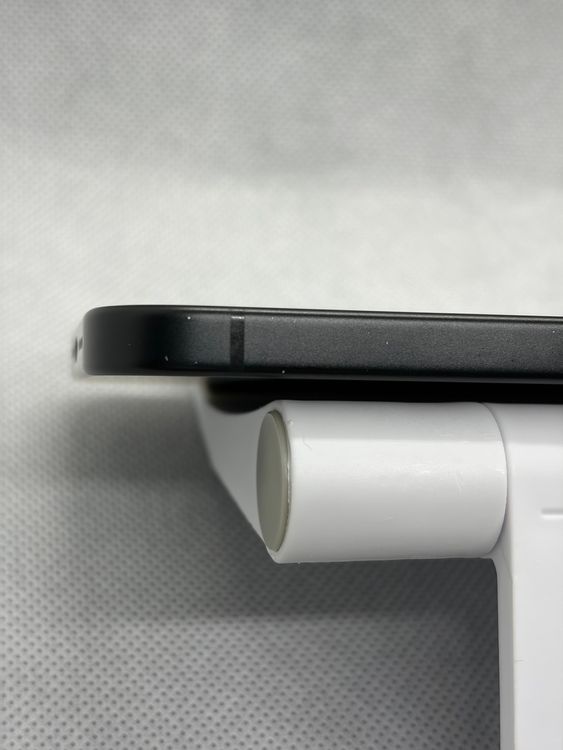 ���Хåƥ꡼80% Ķ���� SIM�ե꡼ iPhone15 128GB �֥�å�