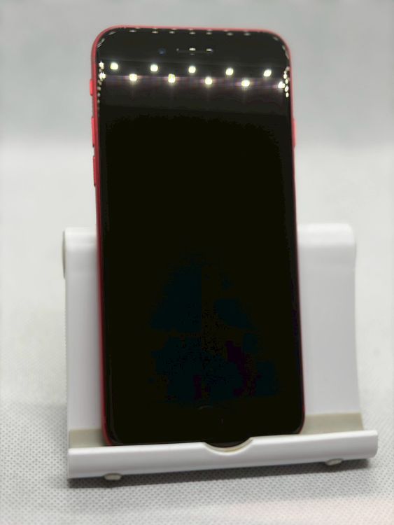 ���Хåƥ꡼99% ����Ʊ�� SIM�ե꡼ iPhoneSE ��3���� 128GB �������饤��