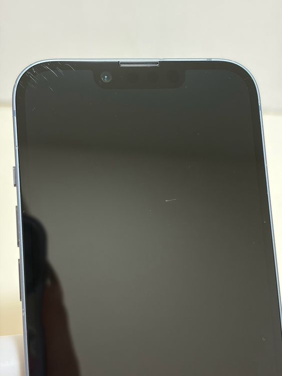 ���Хåƥ꡼88% SIM�ե꡼ iPhone14 128GB �֥롼