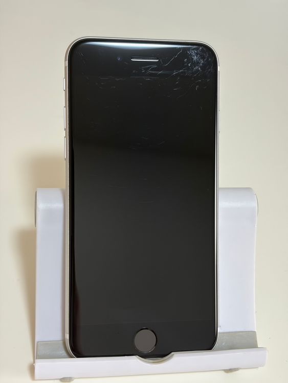 ��SIM�ե꡼ iPhoneSE ��2���� 64GB �ۥ磻��