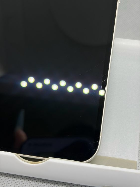 ���Хåƥ꡼100% SIM�ե꡼ iPhone13 256GB �������饤��