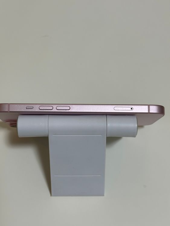 ������ �Хåƥ꡼88% SIM�ե꡼ iPhone15 128GB �ԥ�