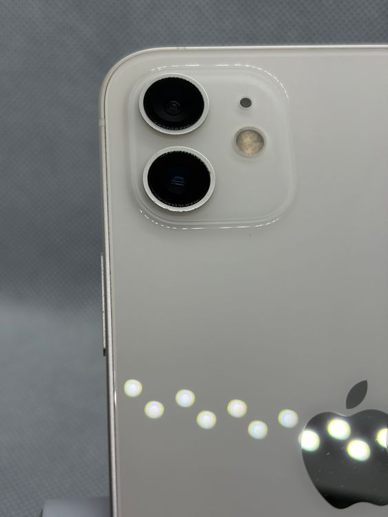 ���Хåƥ꡼85% SIM�ե꡼ iPhone12 128GB �ۥ磻��