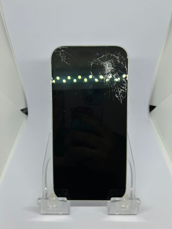 ��SIM�ե꡼ iPhone15  128GB ���꡼�� �Хåƥ꡼83%