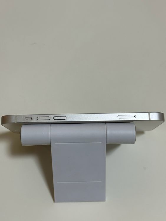 ���Хåƥ꡼86% SIM�ե꡼ iPhone12 256GB �ۥ磻��