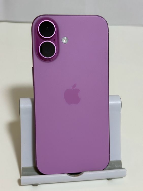 ���Хåƥ꡼93% SIM�ե꡼ iPhone16 128GB �ԥ�