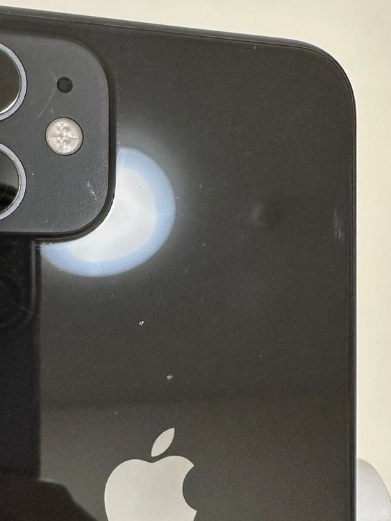 ���Хåƥ꡼80% SIM�ե꡼ iPhone11 64GB �֥�å�