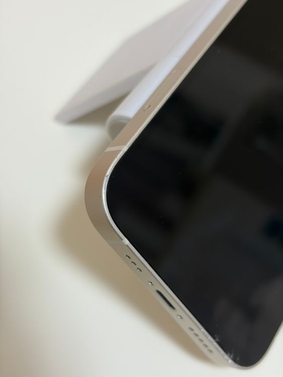 ���Хåƥ꡼92% SIM�ե꡼ iPhone14 128GB �������饤��