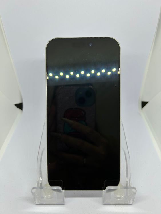 ��SIM�ե꡼ iPhone15Pro  256GB �ۥ磻�ȥ����˥���