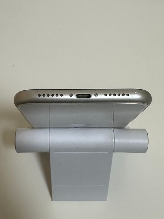 ��SIM�ե꡼ iPhone11 128GB �ۥ磻��