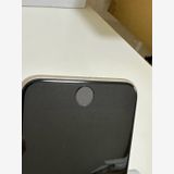 ���Хåƥ꡼82% SIM�ե꡼ iPhoneSE ��3���� 64GB �������饤��