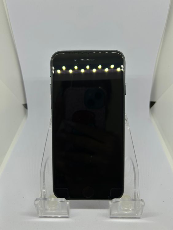 ������ SIM�ե꡼ iPhoneSE��3����  64GB �ߥåɥʥ���