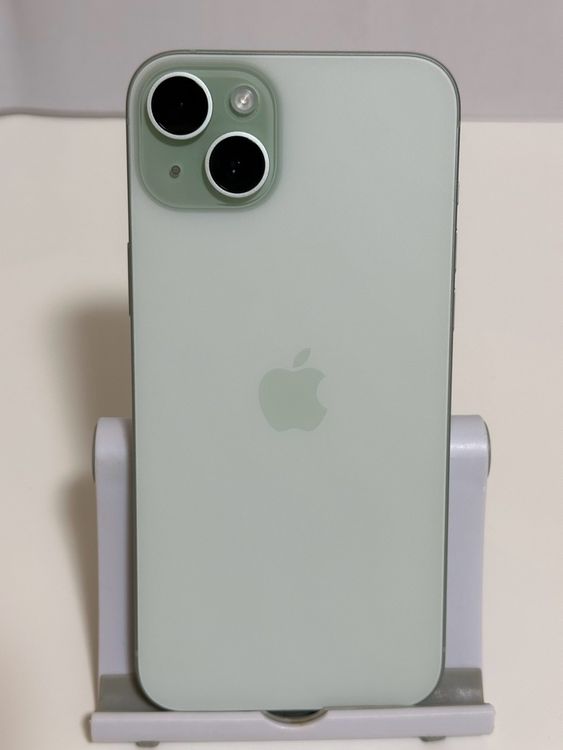 ���Хåƥ꡼82% SIM�ե꡼ iPhone15Plus 256GB ���꡼��