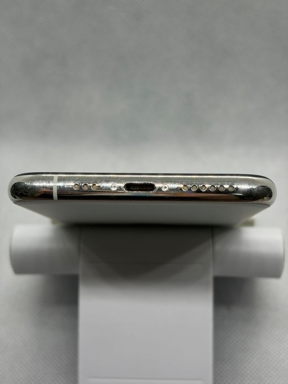 ��SIM�ե꡼ iPhone11Pro 256GB ����С�